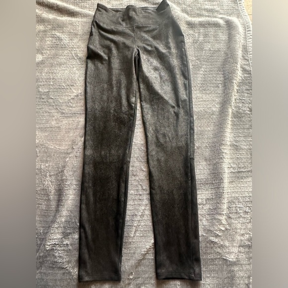 American Eagle Outfitters Pants - Women’s American Eagle black size small textured leggings